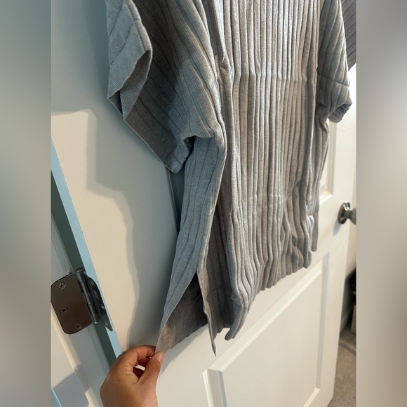 Gray Ribbed Sweater Set - Picture 2 of 3